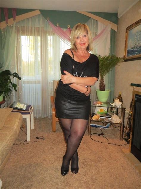 MATURE MILF PORN @ A Mature Tube